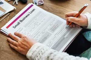 New Recovery loan scheme(RLS) : Supporting your business following the pandemic. (You can apply up to 31 December 2021, subject to review.) 2 image newsletter01 pic04